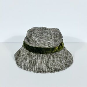 Liz Claiborne Women's Size S Cloche Style Hat Green Multi Bucket Hat